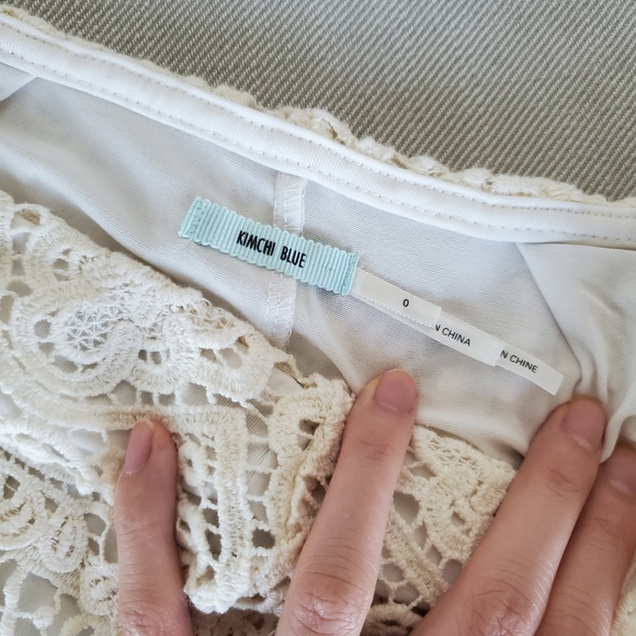 Urban Outfitters Off-white Lace shorts - Picture 3 of 4